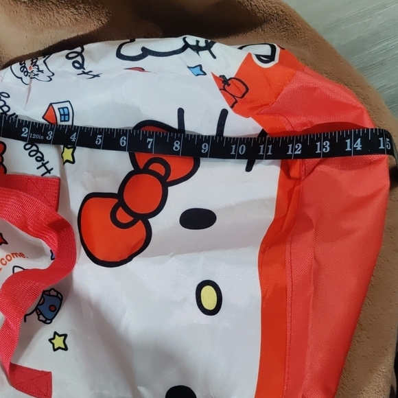 Hello Kitty Kids Bag in Red and White W Pencil Case - Picture 14 of 14